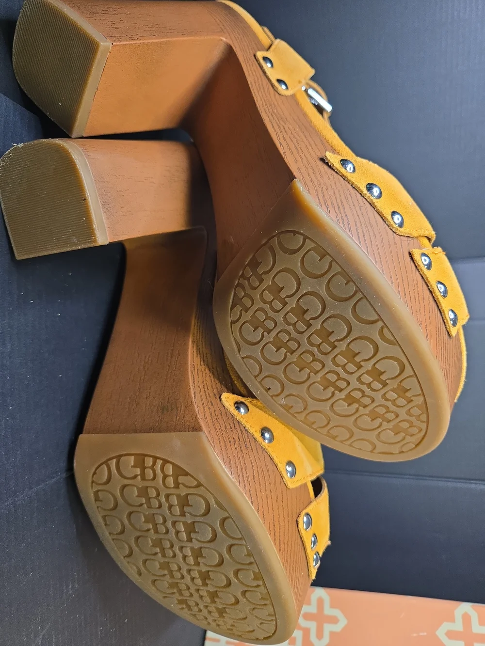Gianni Bini Mustard Yellow Platform Sandal Leather Upper